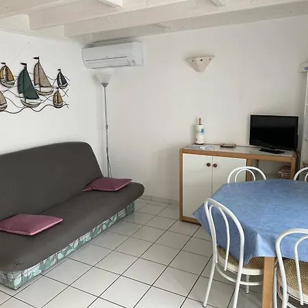 Holidayland 239 T3 Mezzanine 8 Couchages Climatise Avec Veranda * Narbonne-Plage