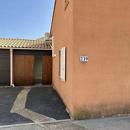 Apartment Holidayland 239 T3 Mezzanine 8 Couchages Climatise Avec Veranda