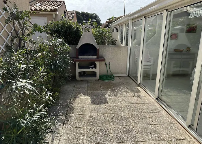 Holidayland 239 T3 Mezzanine 8 Couchages Climatise Avec Veranda *